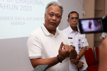 Surabaya Siap Terapkan Aturan Baru Pemasangan Reklame di Taman dan Koridor Jalan