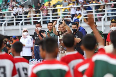 eri cahyadi di stadion GBT