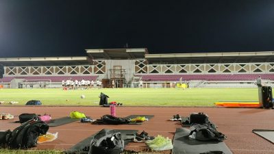 timnas latihan di lapangan Thor