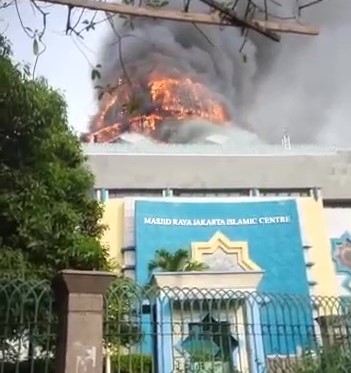 kubah masjid jami atau jakarta islamic center