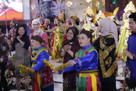 Mensos Risma di acara HDI Expo 2022