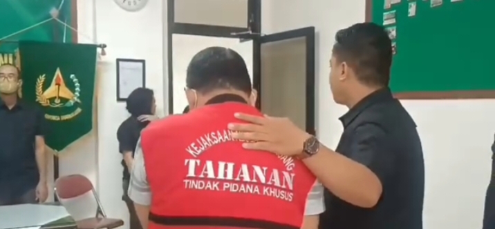 Kejari Lumajang Tahan Direktur CV KMP