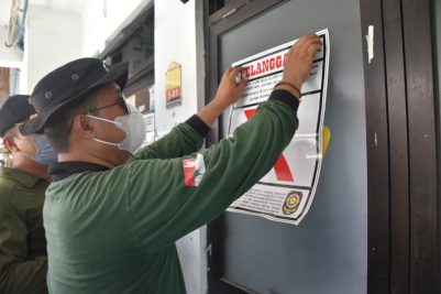 Satpol PP Segel 16 Unit Rusunawa Romokalisari