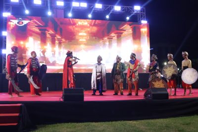 Night at The Museum di Tugu Pahlawan Jadi Jujugan Ribuan Warga Surabaya