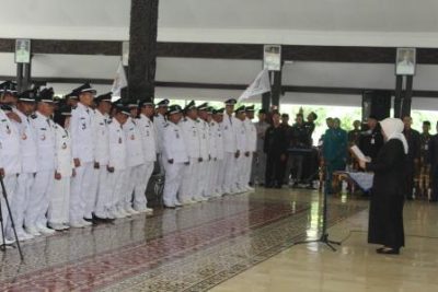 Pj Bupati Lumajang Kecewa Sikap Kades di Acara Pengukuhan