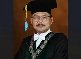 Budi Santoso Dekan FK Unair Surabaya