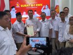 Gerindra Serahkan Rekom Eri - Armuji Maju Pilkada Surabaya Gerindra Serahkan Rekom Eri - Armuji Maju Pilkada Surabaya