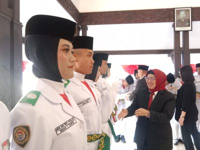 Paskibraka Putri berhijab