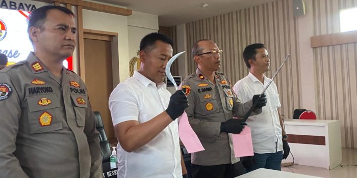 Pria di Surabaya Dibacok Begal Saat Jemput Istri, Polisi Tangkap Pelaku