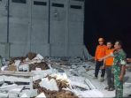 Angin Kencang Robohkan Gudang Tembakau di Jember, Satu Orang Meninggal