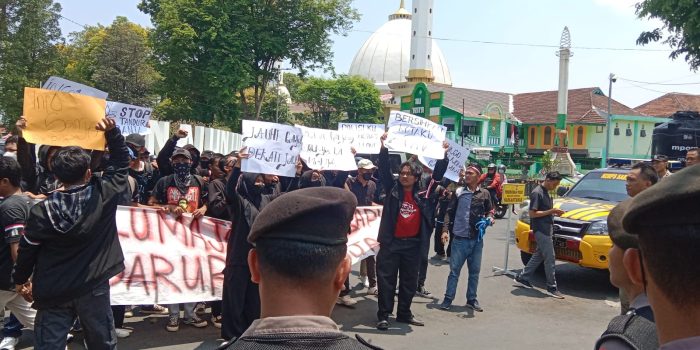 Mahasiswa Desak Polisi Usut Ganja