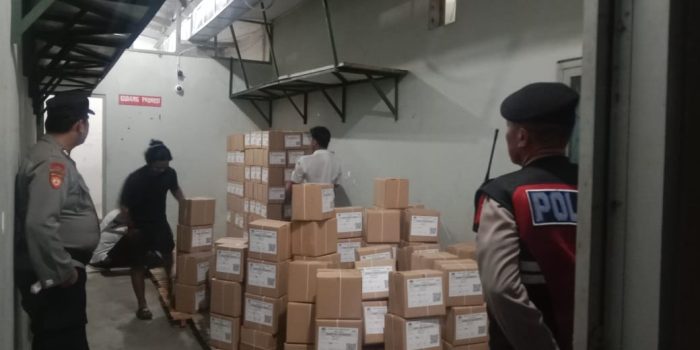 862.353 Lembar Surat Suara Pilkada 2024 Tiba di gudang KPU Lumajang