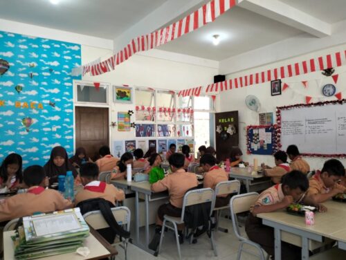 13 Januari 2025, Surabaya Mulai Program Gizi Gratis untuk Siswa