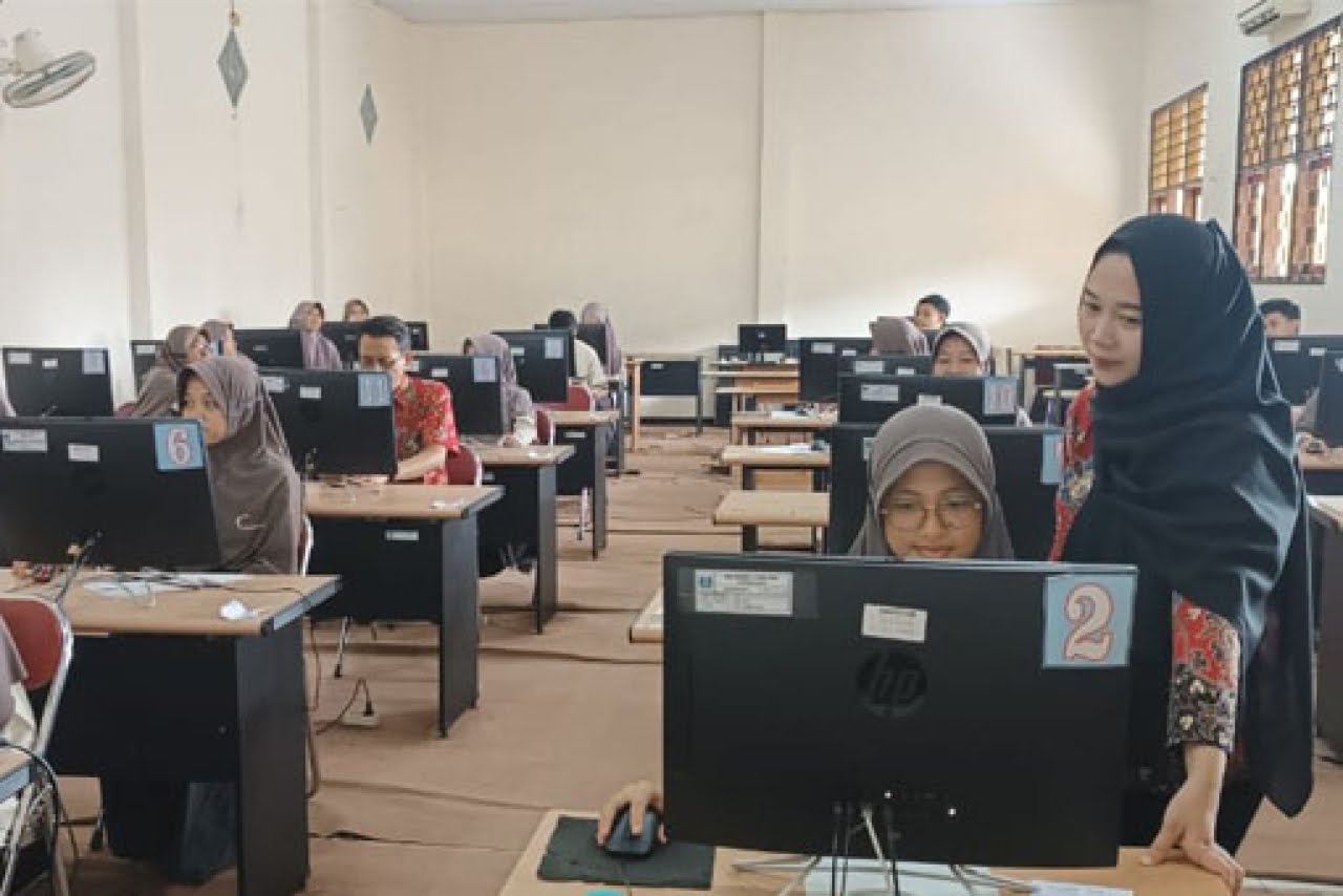 Enam Siswa di Lumajang Terancam Tak Bisa Terima Ijazah Gara-Gara Data Ganda