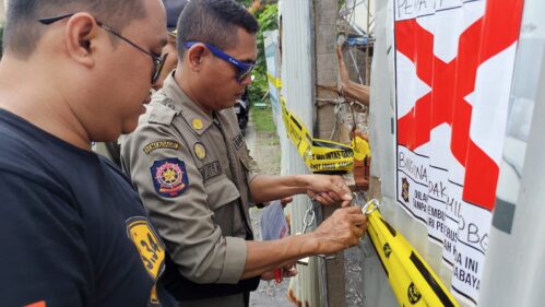 Tanpa IMB atau PBG, Delapan Bangunan di Surabaya Barat Ditertibkan