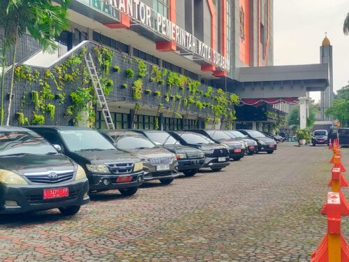 Sebelum Idulfitri, Pemkot Surabaya Wajibkan ASN Parkir Mobil Dinas