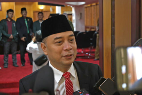 Wali Kota Surabaya Ajak Warga Awasi Miras Selama Ramadan