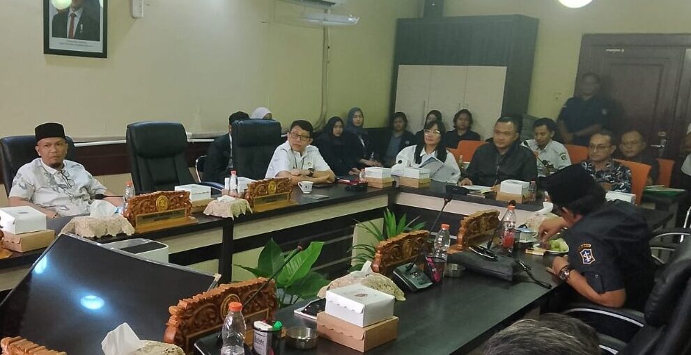 DPRD Surabaya Bahas Penghapusan Aset Pasar Ambengan Batu