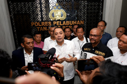Eri Cahyadi Ancam Cabut Izin Operasional Perusahaan yang Tahan Ijazah