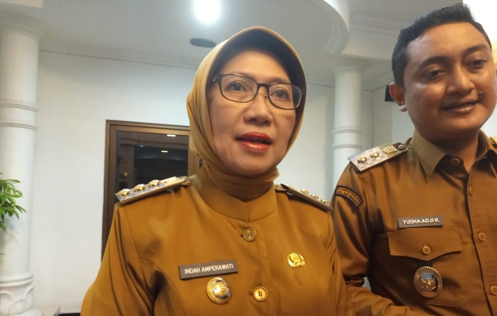 Bupati Lumajang Soroti Penghadangan Polisi, Dorong Koperasi untuk Tambang Ilegal