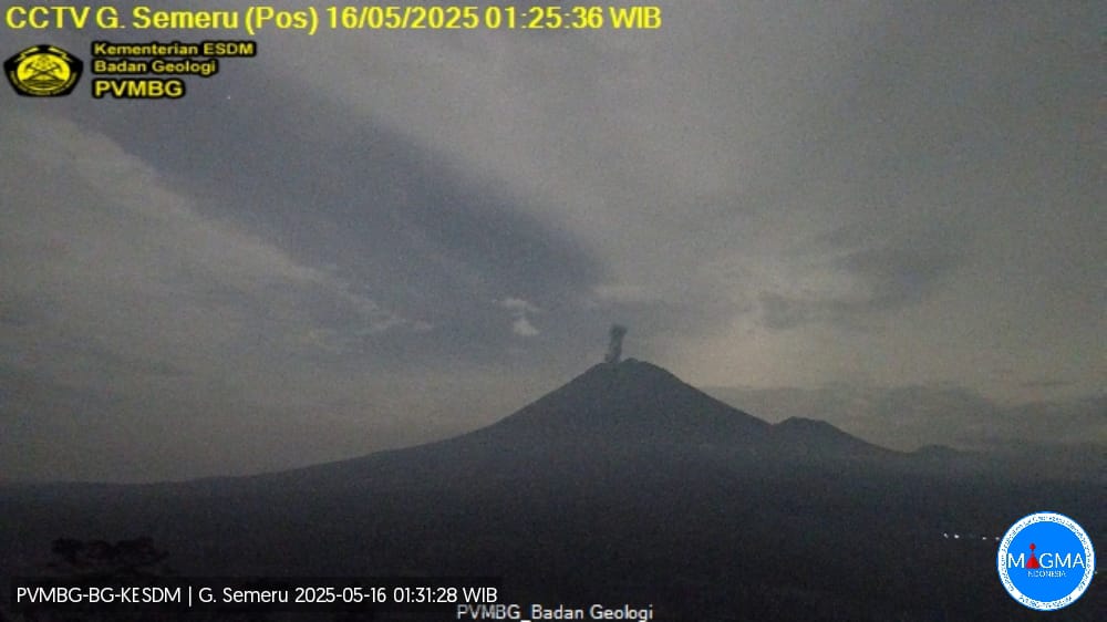 Gunung Semeru Erupsi, Kolom Abu Capai 1.000 Meter