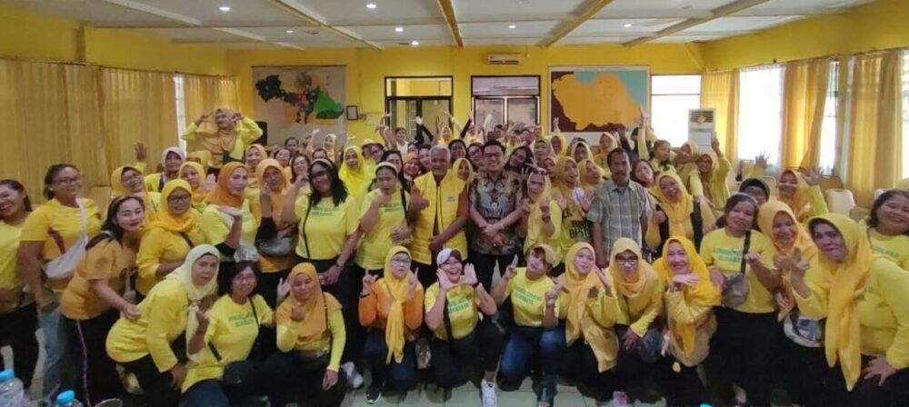 Mas Toni Ajak Komunitas Senam Ibu-Ibu Jadi Pelopor Gaya Hidup Sehat di Surabaya
