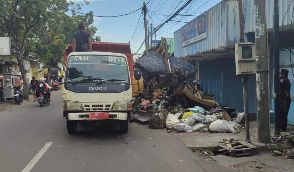 DLH Surabaya Gencarkan Edukasi dan Penegakan Perda Sampah, Warga Diminta Melapor