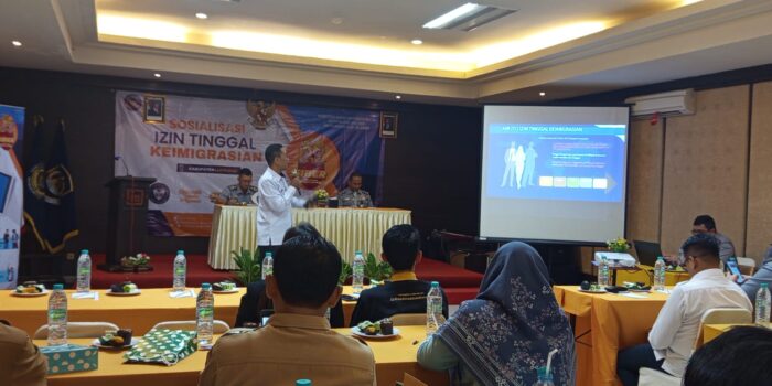 Imigrasi Jember Sosialisasikan Izin Tinggal WNA di Lumajang