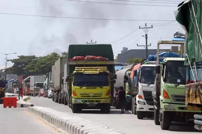 Protes ODOL, GSJT Geruduk 4 Titik Strategis di Surabaya