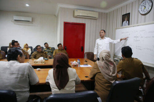 Surabaya Wajibkan Tap Parkir, Deadline 17 Agustus