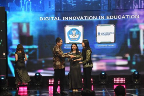 Kemendikdasmen Diganjar Penghargaan Atas Terobosan Rumah Pendidikan
