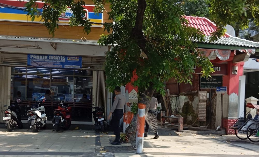 Tawuran Dua Kelompok di Jalan Embong Malang, Polisi Lakukan Mediasi