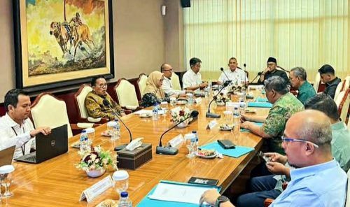 DPRD Surabaya dan Pemkot Konsultasi ke BPK soal Pajak SPBU