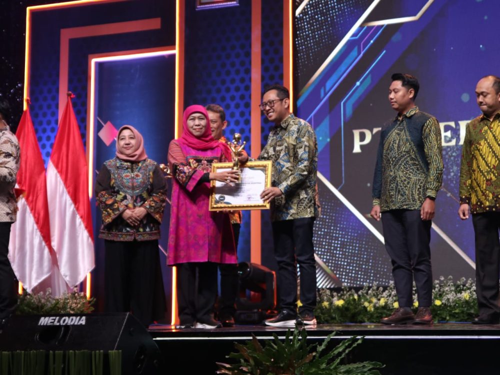 Semester Pertama 2025 Investasi Jatim Tembus Rp74,69 Triliun, JIIPE SEZ Raih Investment Award