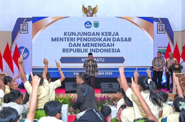 Pemkot Batu Apresiasi Bantuan Revitalisasi Pendidikan Rp1,7 Miliar dari Pusat Pemkot Batu Apresiasi Bantuan Revitalisasi Pendidikan Rp1,7 Miliar dari Pusat