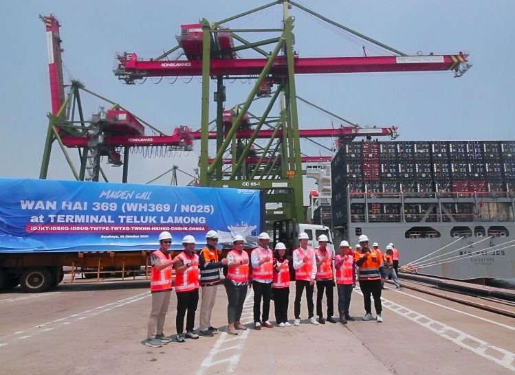 Terminal Teluk Lamong Sambut Layanan Perdana Wan Hai, Perkuat Hub Logistik Asia Timur