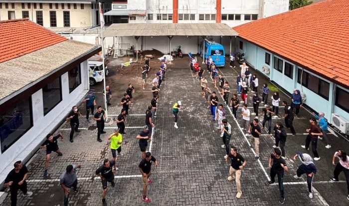 Hotel Santika Pandegiling Rayakan Hari Ayah dan HKN Bersama BNN Surabaya