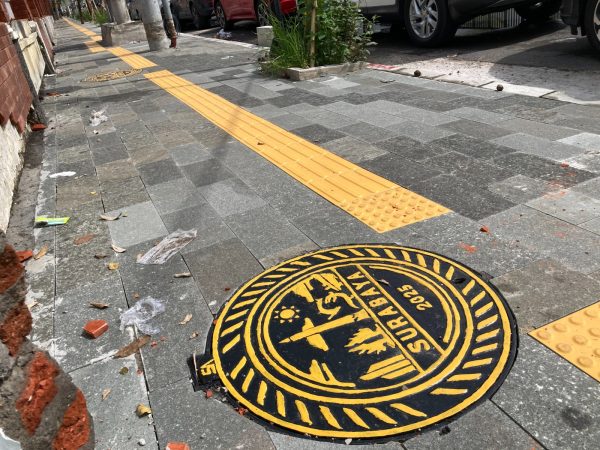 Pemkot Surabaya Luruskan Isu Viral Soal Penutup Saluran Pemkot Surabaya Luruskan Isu Viral Soal Penutup Saluran