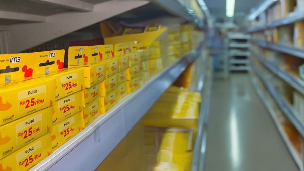 Bantu Warung Tumbuh, Indosat Hadirkan Skema Pulsa Modern