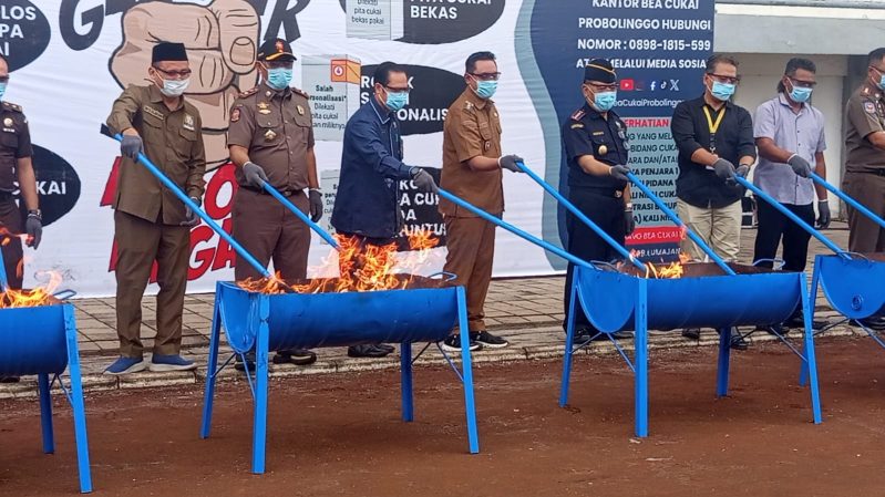2,8 Juta Batang Rokok Ilegal dan 4.896 Liter Miras Dimusnahkan