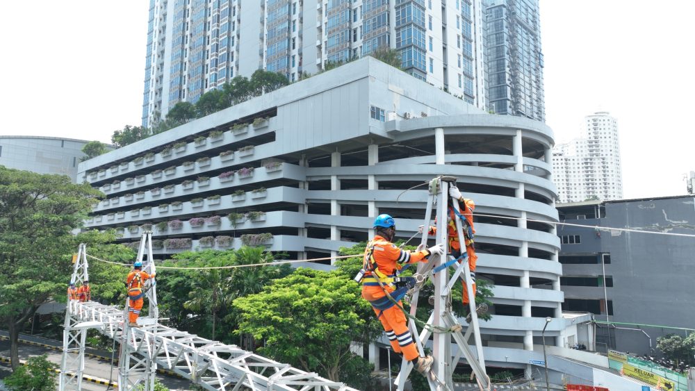 Pemeliharaan listrik PLN Jelang Nataru, PLN Perkuat Keandalan Listrik Surabaya–Sidoarjo