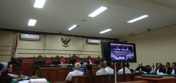Hakim Tipikor Perintahkan JPU Hadirkan Kembali Kadis DSDABM Surabaya