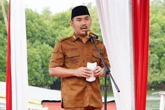 Profil Ade Kuswara, Bupati Muda Bekasi yang Terjerat OTT KPK
