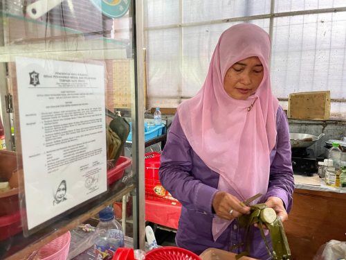 Pemkot Surabaya Dampingi 5.250 UMKM Naik Kelas Sepanjang 2025 Pemkot Surabaya Dampingi 5.250 UMKM Naik Kelas Sepanjang 2025