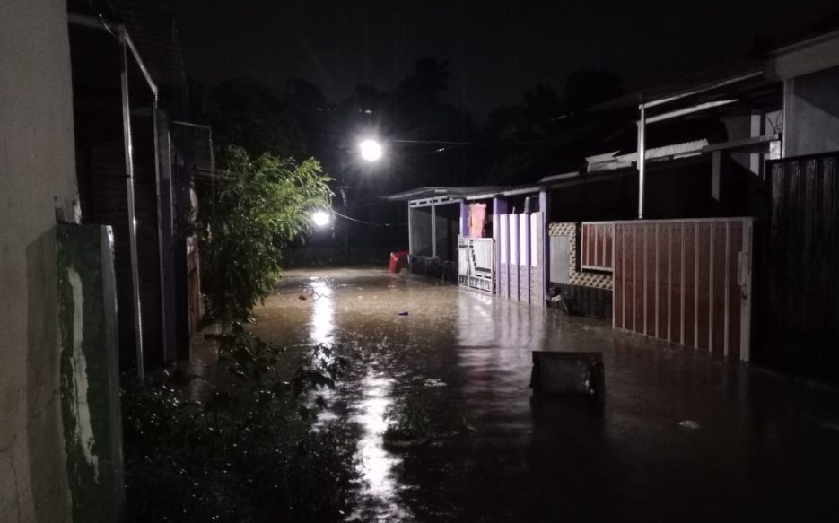 Banjir Terjang Delapan Kecamatan di Jember Banjir Terjang Delapan Kecamatan, 3.944 KK Terdampak Luapan Sungai