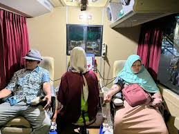 PMI Surabaya Jemput Bola Selama Ramadan, Layanan Donor Darah Keliling Diperluas untuk Jaga Stok Tetap Aman