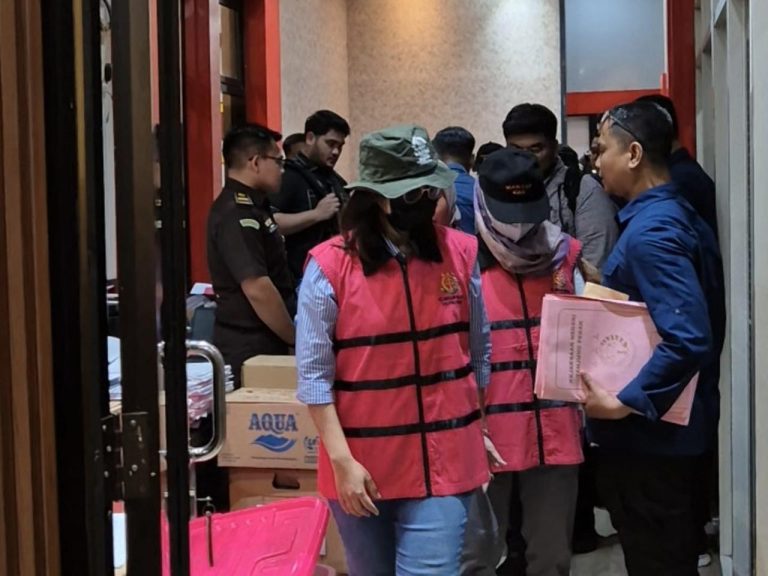 Sidang Perdana 6 Tersangka Dugaan Korupsi Pelabuhan Tanjung Perak