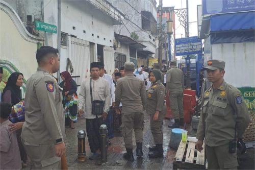Satpol PP Surabaya Perketat Pengawasan Fasum Cegah Gepeng Musiman