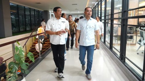 Wali Kota Eri Cahyadi Tinjau Terminal Teluk Lamong, Perkuat Sinergi Infrastruktur dan Layanan Logistik Surabaya