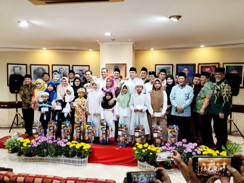 Ramadan Penuh Makna, DPRD Surabaya Berbagi Kebahagiaan Bersama Anak Yatim